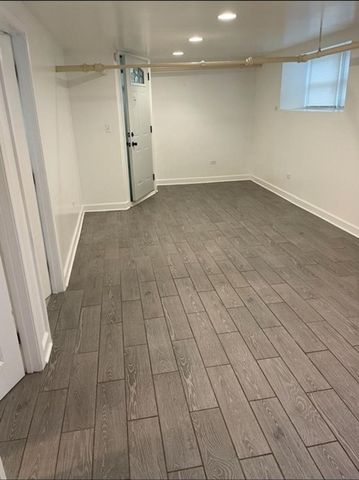 2727 N Oak Park Avenue, Chicago, IL 60707