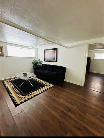 2727 N Oak Park Avenue, Chicago, IL 60707