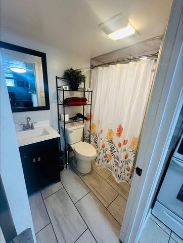 2727 N Oak Park Avenue, Chicago, IL 60707