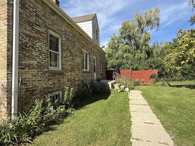2786 S Moorland ROAD, New Berlin, WI 53151