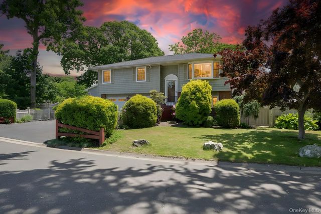 181 Emerson Avenue, North Babylon, NY 11703