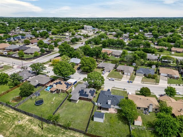 6637 Whitley Road, Watauga, TX 76148