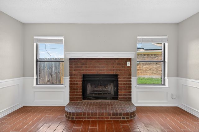 6637 Whitley Road, Watauga, TX 76148