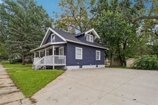 1411 Guthrie Avenue, Des Moines, IA 50316