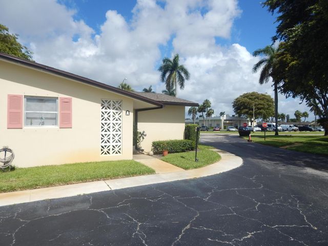 2930 E Ashley Dr Drive E B, West Palm Beach, FL 33415