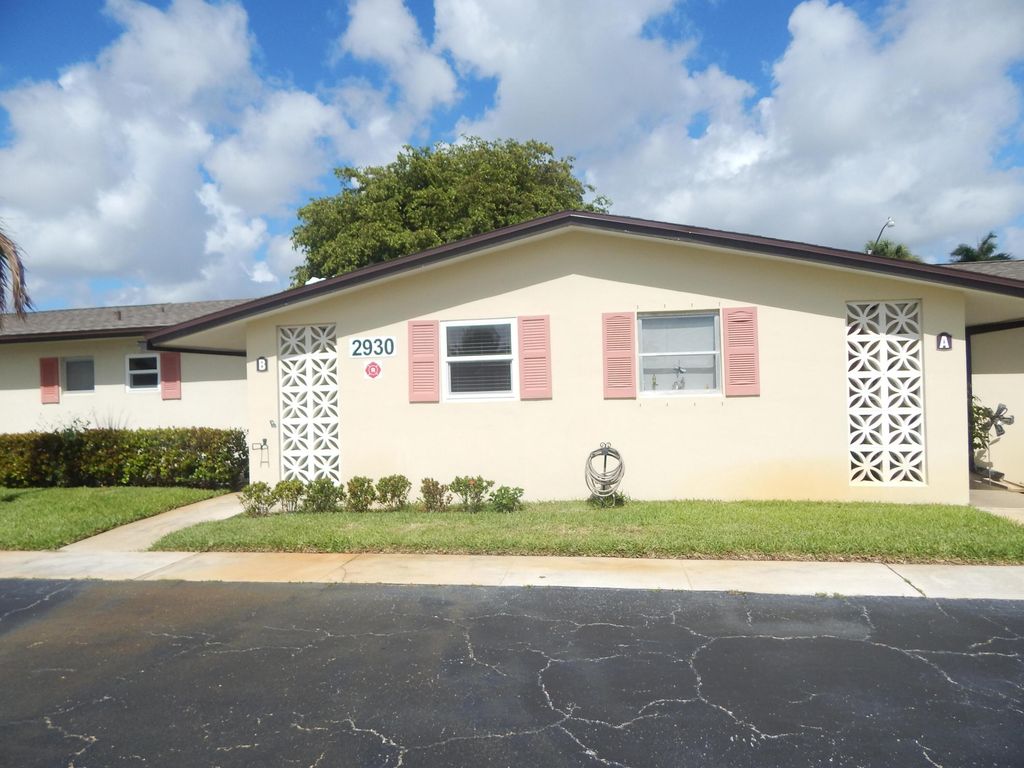 2930 E Ashley Dr Drive E B, West Palm Beach, FL 33415