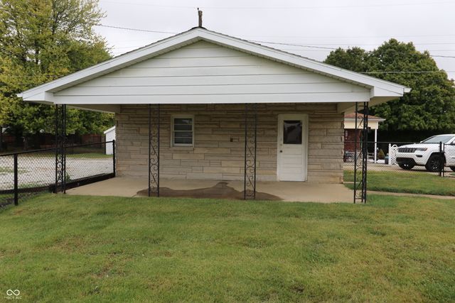 102 W Bryant Street, Greensburg, IN 47240