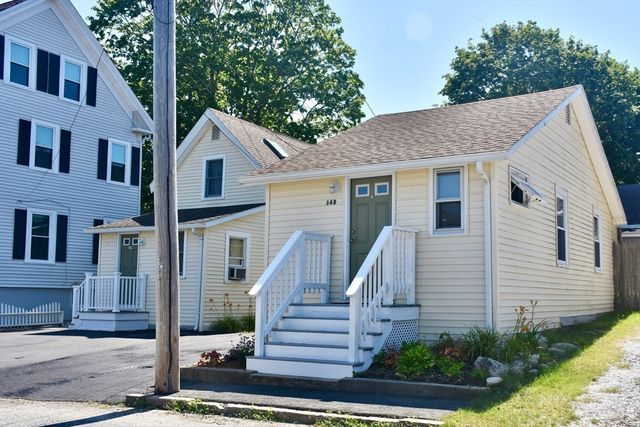 14 Longwood Ave, Wareham, MA 02558
