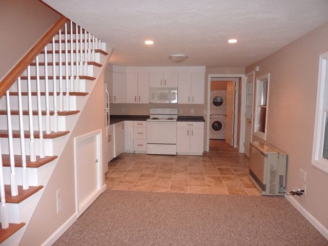 14 Longwood Ave, Wareham, MA 02558
