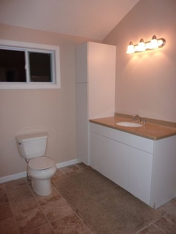 14 Longwood Ave, Wareham, MA 02558