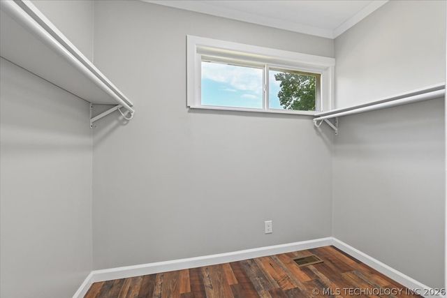 564 S Sandusky Avenue, Tulsa, OK 74112