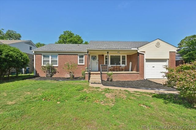 564 S Sandusky Avenue, Tulsa, OK 74112