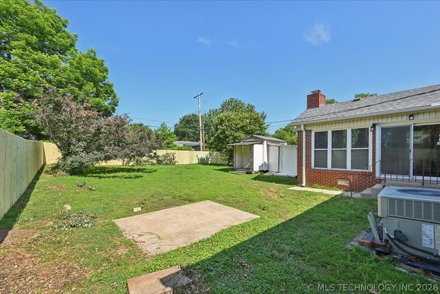 564 S Sandusky Avenue, Tulsa, OK 74112