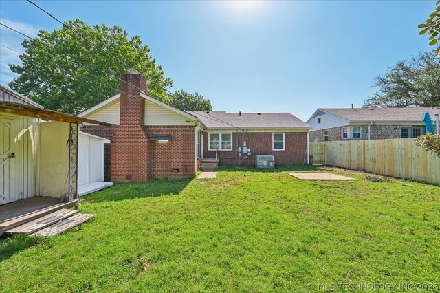 564 S Sandusky Avenue, Tulsa, OK 74112