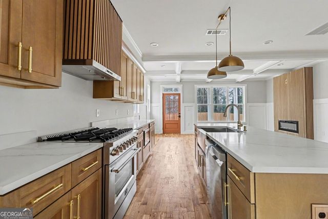 327 Ohm Avenue, Scottdale, GA 30079