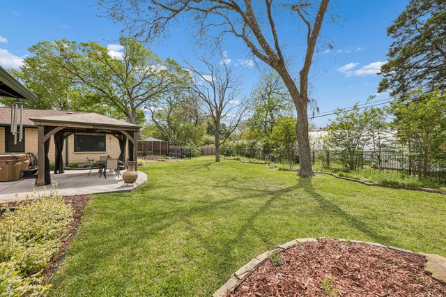 1131 Wicklow Drive, Dallas, TX 75218