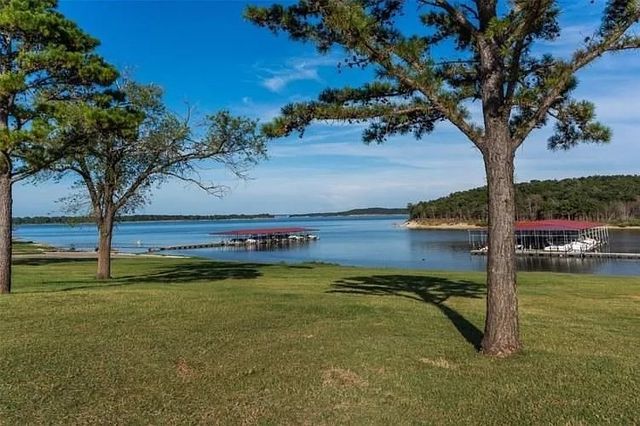 33 Pinehills, Gordonville, TX 76245