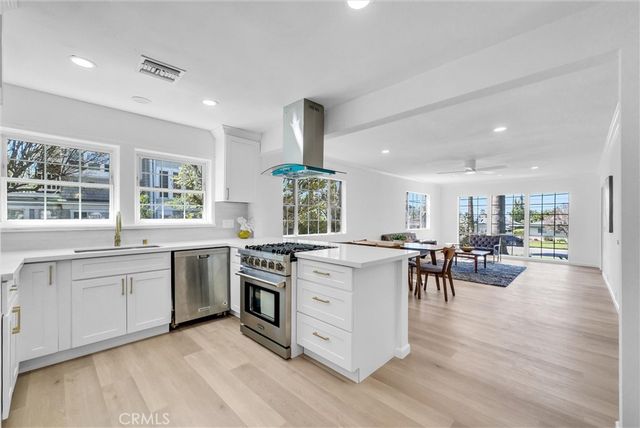 527 W Palm, Redlands, CA 92373