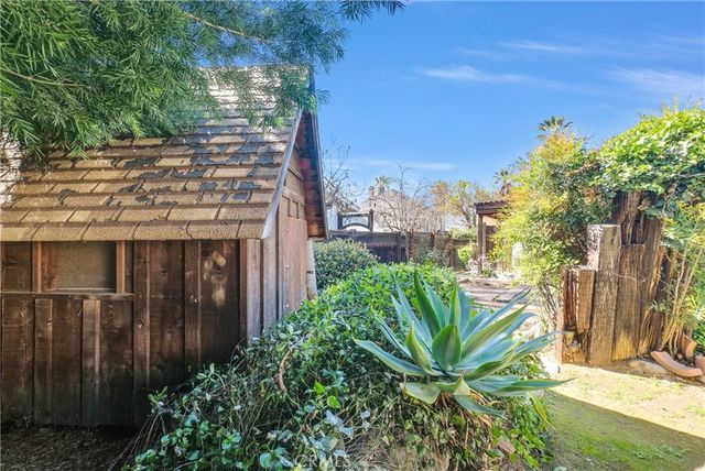 527 W Palm, Redlands, CA 92373