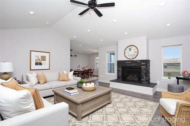 470 SUNLIGHT CIRCLE, Billings, MT 59101