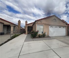 1481 Ashbury Way, Perris, CA 92571