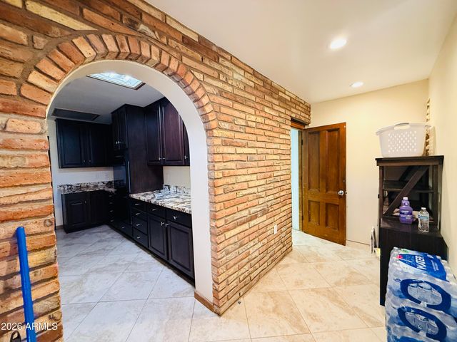 8705 W LILLIAN Lane S, Tolleson, AZ 85353