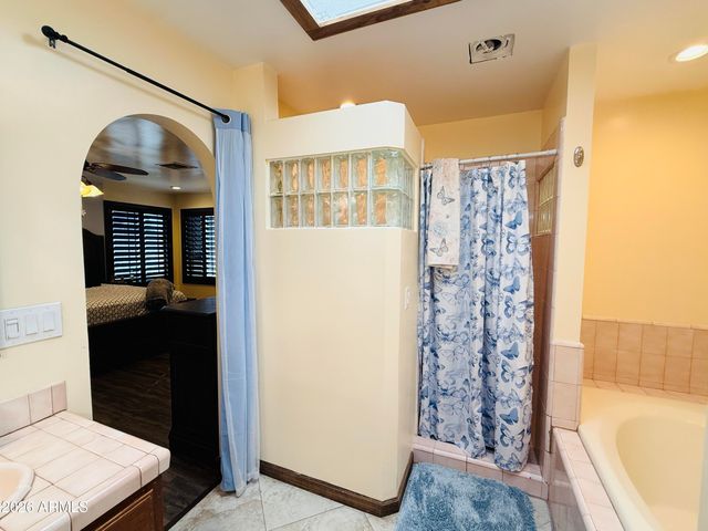 8705 W LILLIAN Lane S, Tolleson, AZ 85353