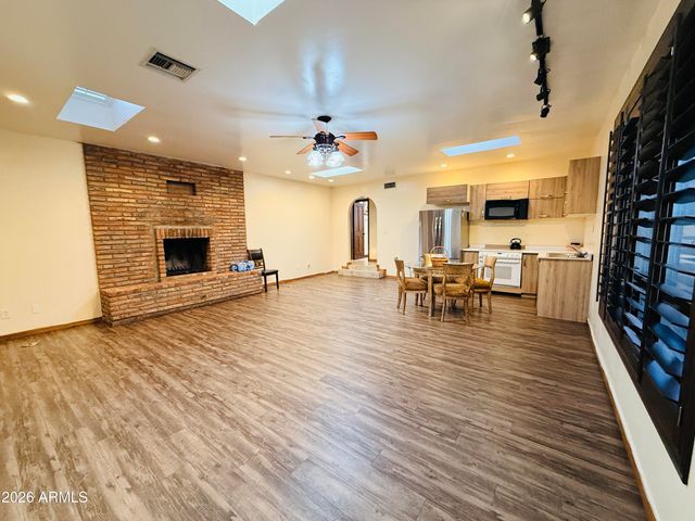 8705 W LILLIAN Lane S, Tolleson, AZ 85353