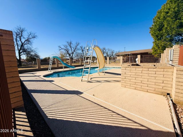 8705 W LILLIAN Lane S, Tolleson, AZ 85353