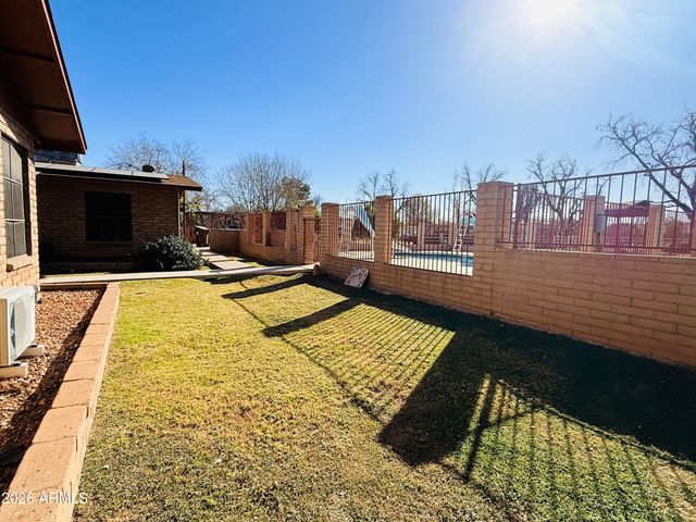 8705 W LILLIAN Lane S, Tolleson, AZ 85353