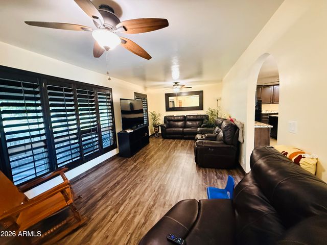 8705 W LILLIAN Lane S, Tolleson, AZ 85353