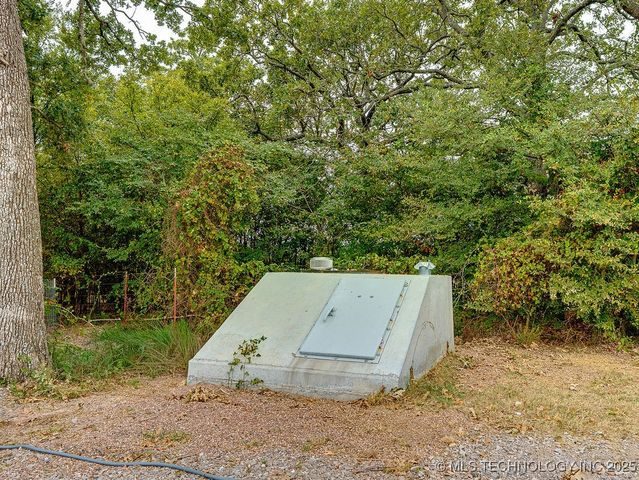 6854 Delores Drive, Sulphur, OK 73086