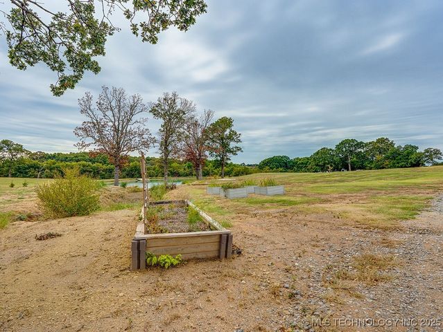 6854 Delores Drive, Sulphur, OK 73086