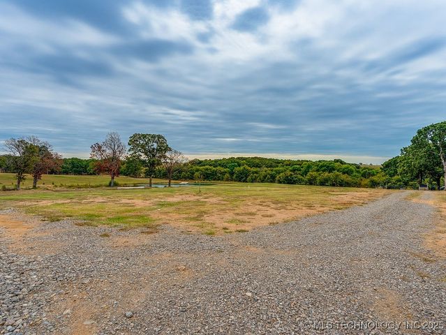 6854 Delores Drive, Sulphur, OK 73086