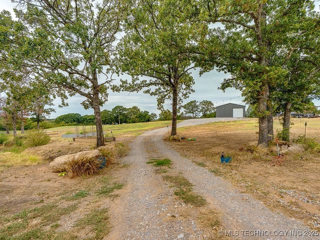 6854 Delores Drive, Sulphur, OK 73086