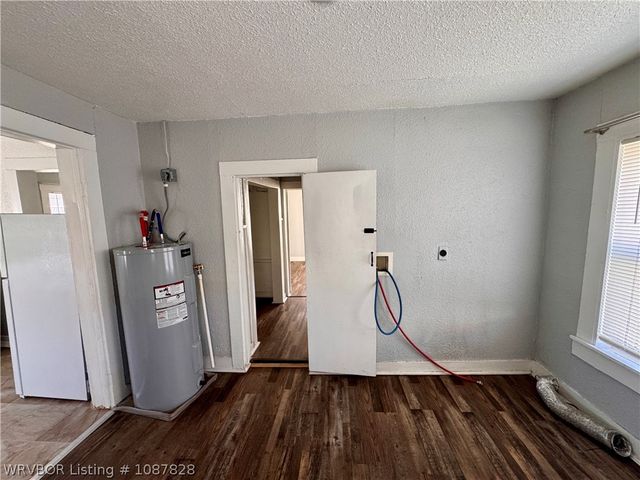 307 Mckenna Street, Poteau, OK 74953