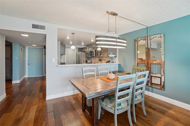 7400 SUN ISLAND DRIVE S 712, South Pasadena, FL 33707