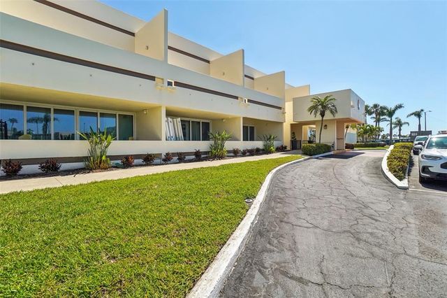 7400 SUN ISLAND DRIVE S 712, South Pasadena, FL 33707