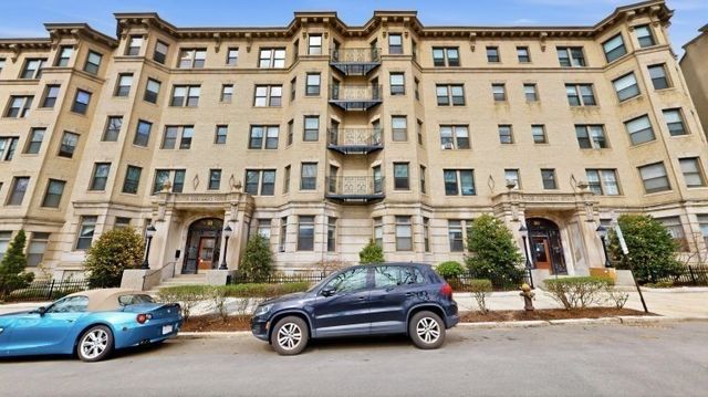 56 Charlesgate E 138, Boston, MA 02215