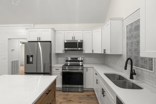 3303 Highway 231, Erin, TN 37061