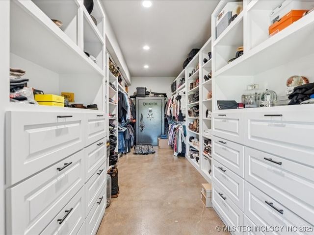 23960 E 710 Road, Wagoner, OK 74467