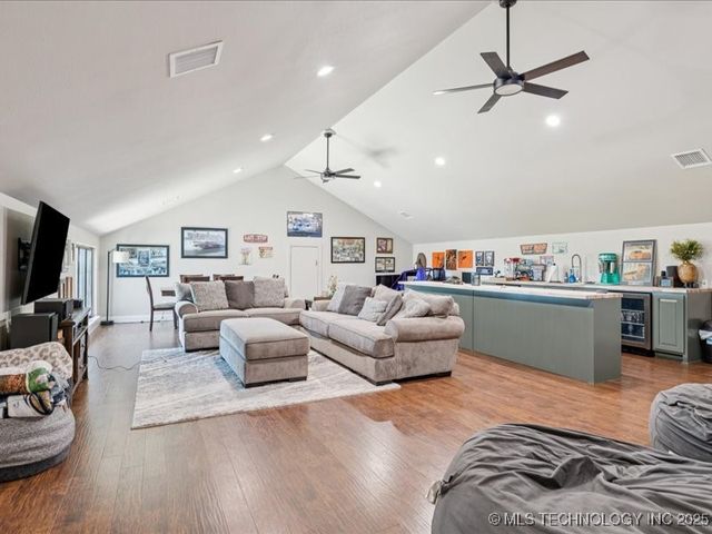 23960 E 710 Road, Wagoner, OK 74467