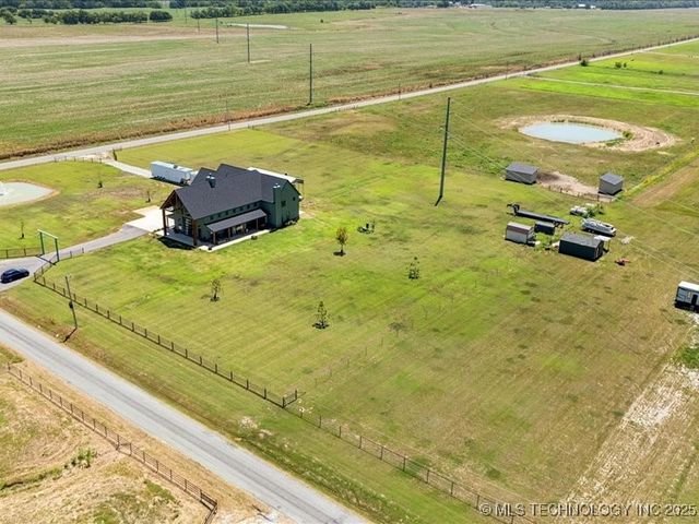 23960 E 710 Road, Wagoner, OK 74467