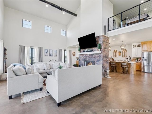 23960 E 710 Road, Wagoner, OK 74467