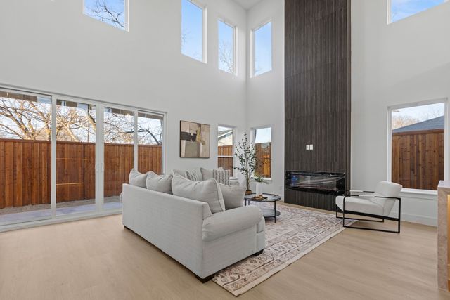 1967 Gallagher Street, Dallas, TX 75212