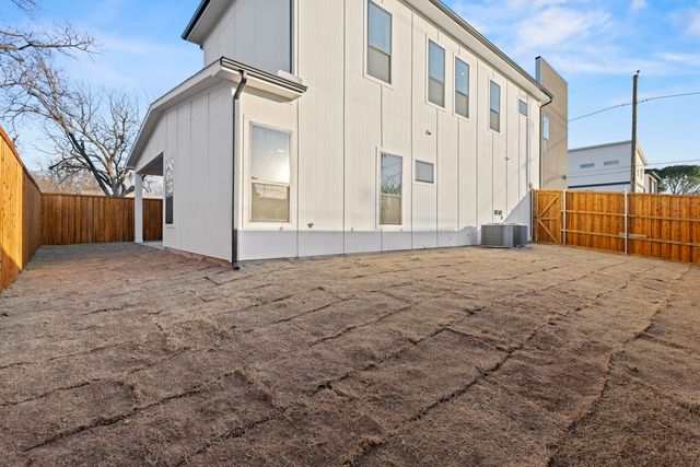 1967 Gallagher Street, Dallas, TX 75212