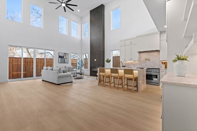 1967 Gallagher Street, Dallas, TX 75212