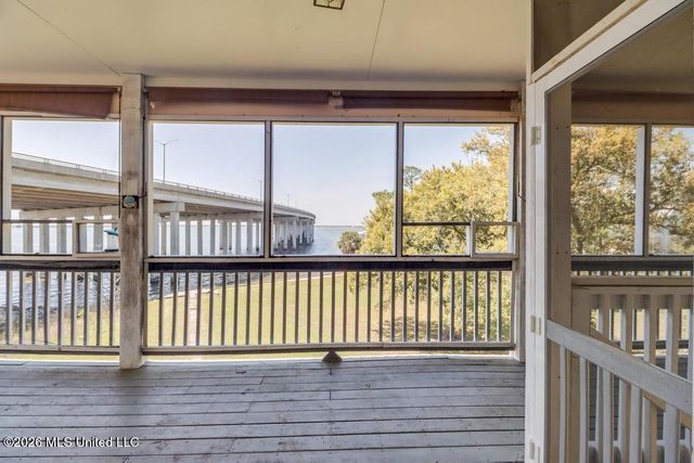 105 Sandy Hook Drive, Pass Christian, MS 39571