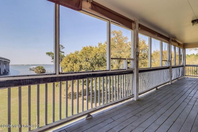 105 Sandy Hook Drive, Pass Christian, MS 39571