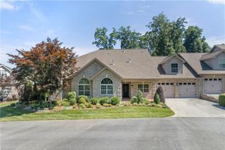 1421 Culloden Court, Kernersville, NC 27284